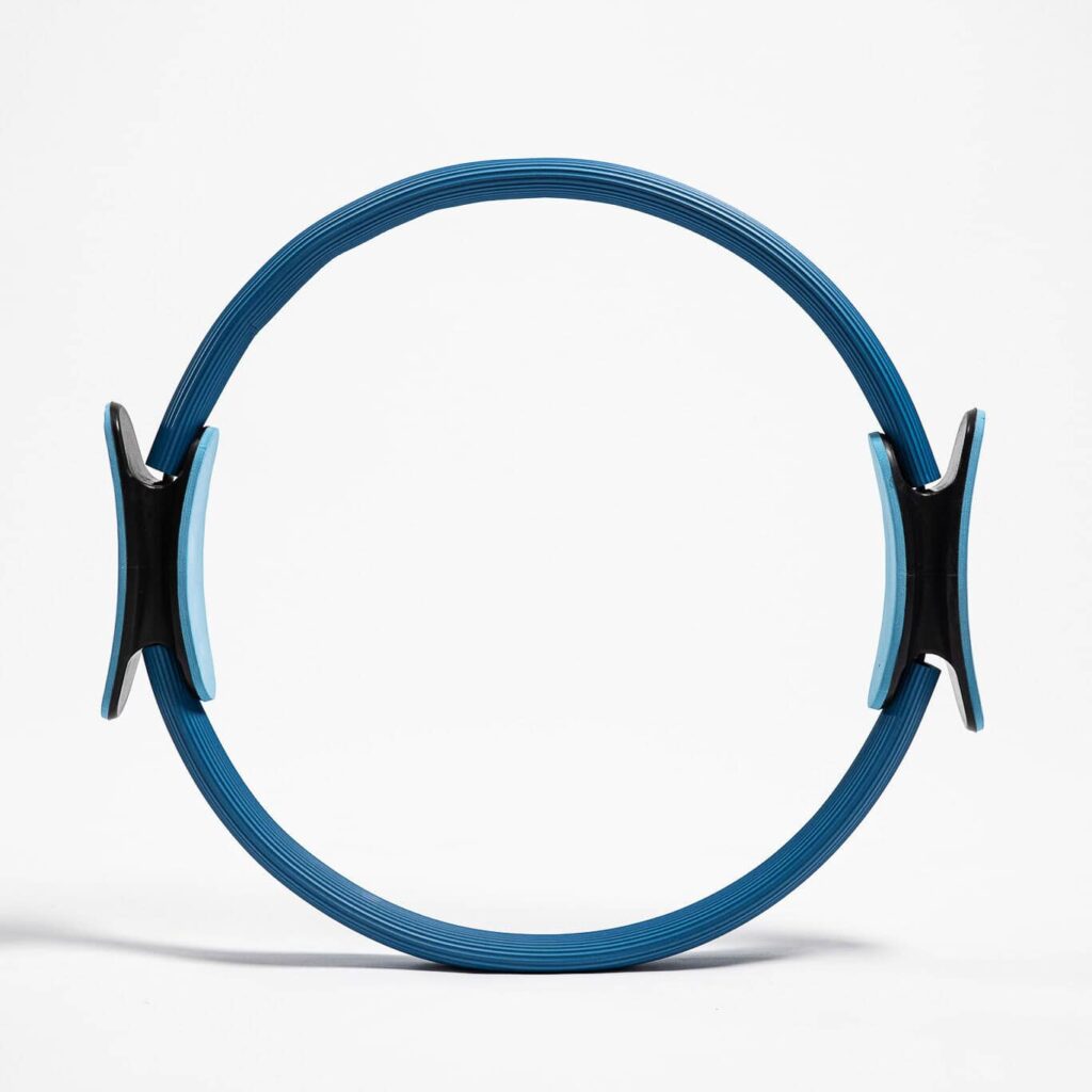 Pilates ring met handvaten yoga of fitness oefeningen oefeningen vanuit een vooraanzicht, weerstandsring - AJ-Sports
